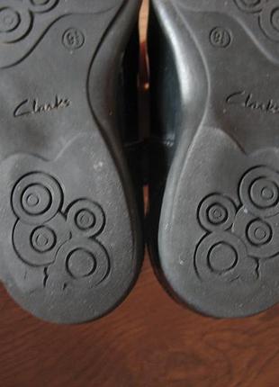 Туфли кожаные лаковые clarks с огоньками 5