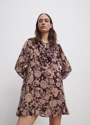 Красивое платье новое, с биркой