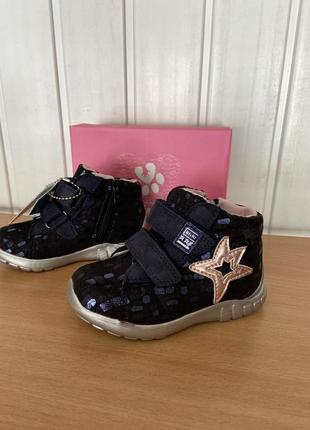 Легенькі черевички для дівчаток bi@ki 3