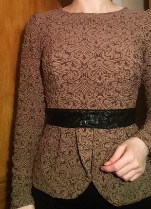 Блуза,кофта с баской,фактурная кофточка