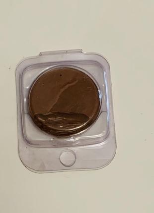 Профессиональный корректор для лица