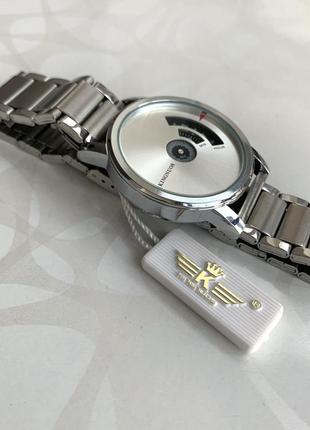 Мужские часы kingnuos на металлическом браслете серебристые3 фото