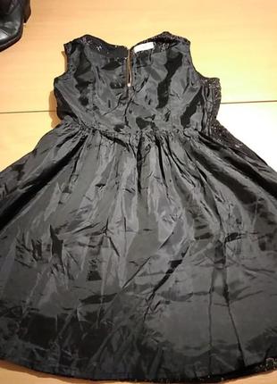 Нарядное чёрное с люрексом платье без рукава8 фото