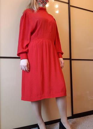 Красиве вінтажну сукню з довгими рукавами, червоне у дрібний принт, віскоза5 фото