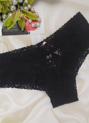 Красивые кружевные трусики victoria secret