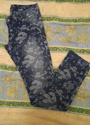 Симпатичні джинси