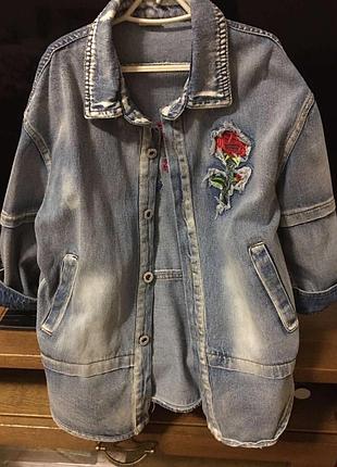 Удлинённый джинсовый пиджак