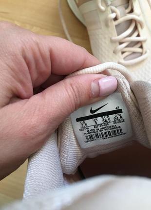 Пудровые красивые кроссовки nike3 фото