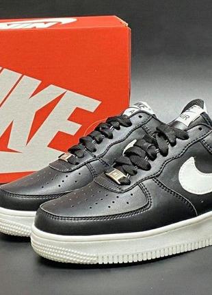 Р.43, 44 кроссовки nike air force af 1 (черно/белые)