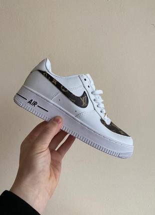 Женские кроссовки nike air force