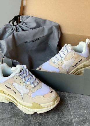 Triple s cream white beige жіночі білі кросівки2 фото