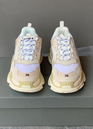 Triple s cream white beige женские белые кроссовки7 фото