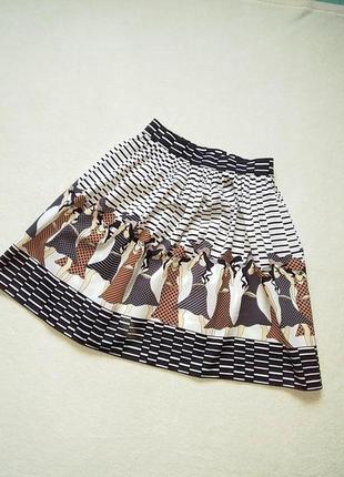 Летняя юбка из штапеля с оригинальным рисунком