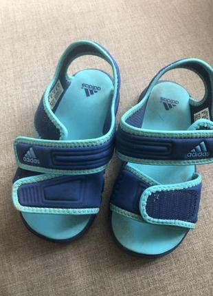 Дитячі босоніжки р 26 adidas