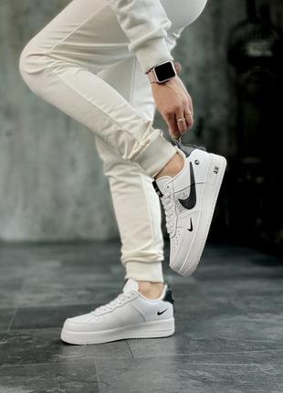 Чудові жіночі кросівки nike air force 1 білі унісекс 36-45 р
