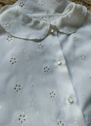 Блузка рубашка з вибитої тканини молочного кольору6 фото
