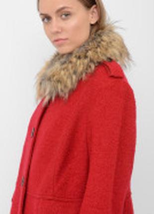 Красное утеплённые пальто1 фото