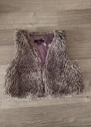 Меховая жилетка для девочки меховушка young dimension