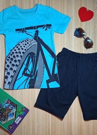 Костюм для хлопчика футболка і шорти на 4-9 років