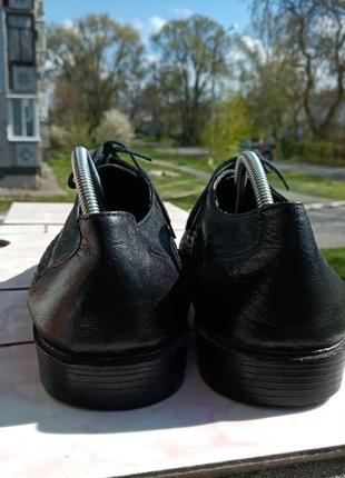 Стильные кожаные туфли 40-41 5