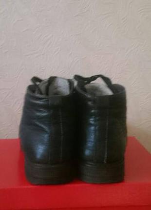 Демисезонные кожаные ботинки2 фото
