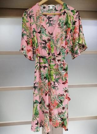 Цветастое летнее платье из вискозы с тропический принтом2 фото