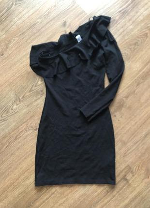 Новое облегающее платье на одно плечо