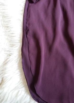 Полупрозрачное платье-рубашка с закругленными боками и длинными разрезами по бокам6 фото