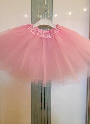 Нарядная юбка  нежно-розового цвета из фатина  длина 27см резинка1 фото
