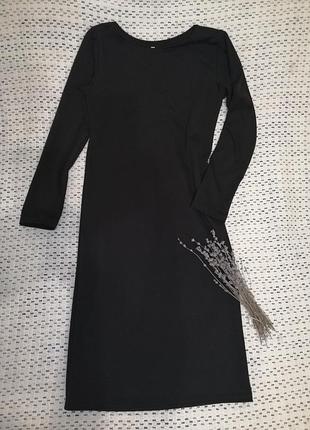 Чёрное платье