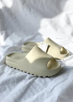 Шльопанці/тапки adidas yeezy slide bone