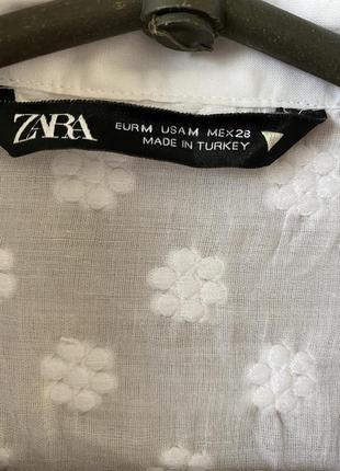 Фирменная белоснежная хлопковая блузка с красивенными пуговицами10 фото