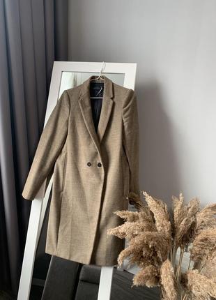 Пальто zara новое серое/коричневое базовое прямой крой zara