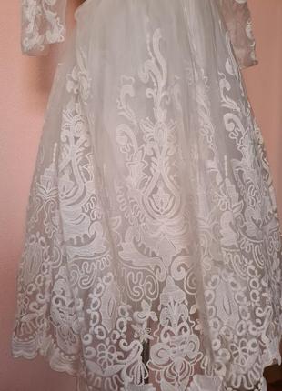 Шикарне вечірнє біле плаття в стилі барокко від chi chi london3 фото