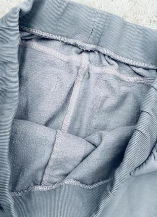 Стильные серо голубые женские штаны на баечке с лампасами8 фото