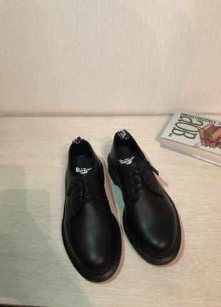 Классические туфли dr. martens7 фото