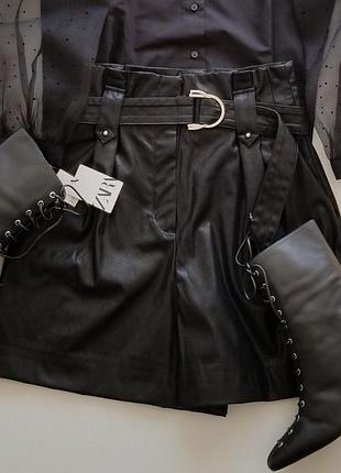 Кожаные шорты zara