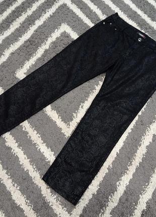 Классные джинсы с принтом carnaby5 фото