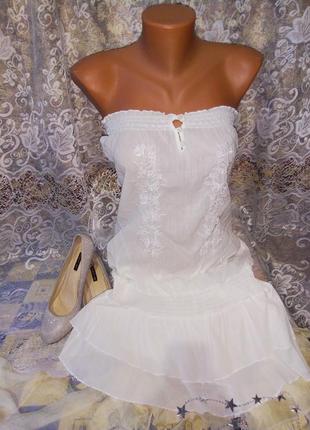 Красива блуза з вишивкою