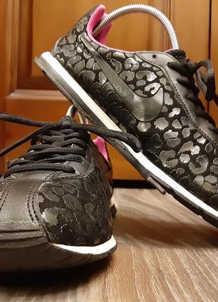 Кроссовки nike crimped runner print suede, размер-37,5, стелька-24,5