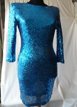 Коктейльное вечернее платье с открытой спиной