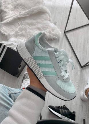 Жіночі кросівки адідас adidas1 фото