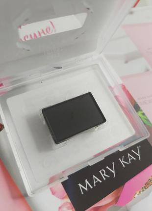 Onyx / черный бархат mary kay тени