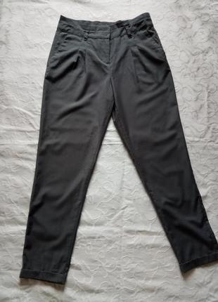 H&m брючки зі складочками