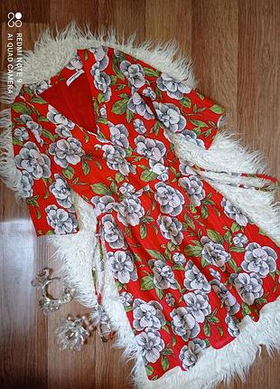 Платье в цветочный принт glamorous