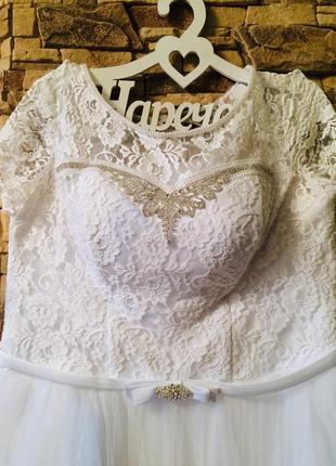 Весільна сукня (весільні сукні)4 фото