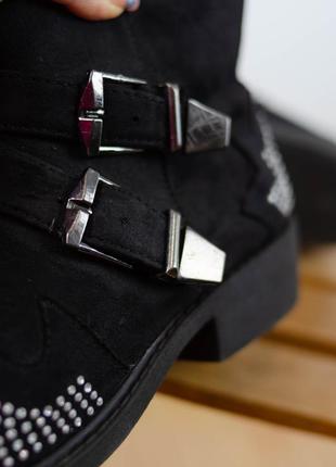 Черные ботинки на плоском ходу, блочный каблук, полусапожки, сапоги с пряжками 23 см9 фото