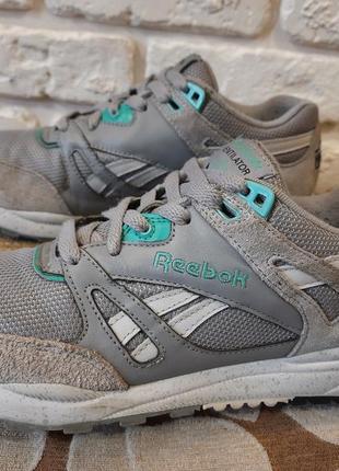 Крутые кроссовки  reebok (оригинал). размер: 36.5-37 (ст 24 см). большемерят.