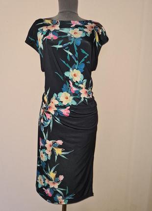 Плаття wallis в квітковий принт та тизом на запах 18