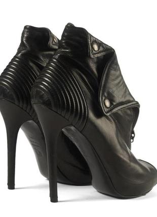 Alexander mcqueen peep toe ankle boots ботильйони косуха шкіряні з заклепками3 фото